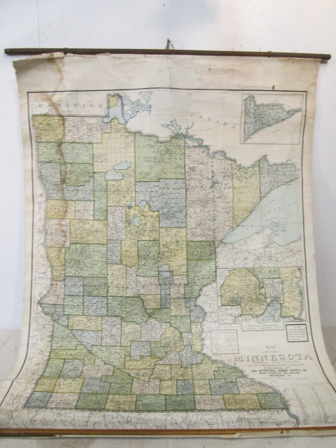 lot 211 image: Large Antique MINNESOTA Pull-Down State Wall Map