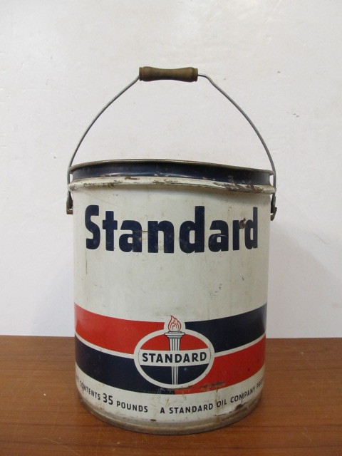 lot 214 image: Vintage 5 Gallon STANDARD Oil Advertising Grease Bucket