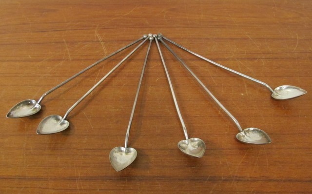 lot 217 image: Set of 6 Signed WALLACE Sterling Silver Mint Julep Heart SpoonsStraws