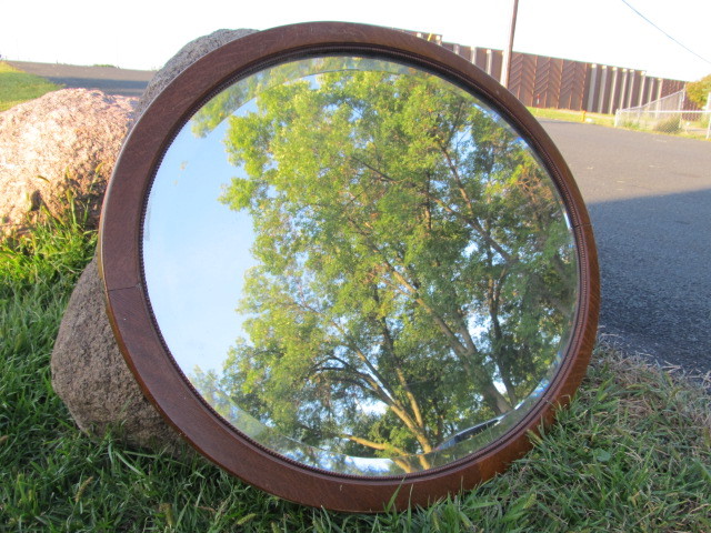 lot 234 image: Antique Tiger Oak Beveled Glass Oval Wall Mirror