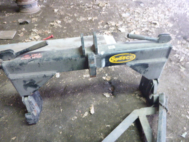 lot 36 image: Spee Co Quick Hitch