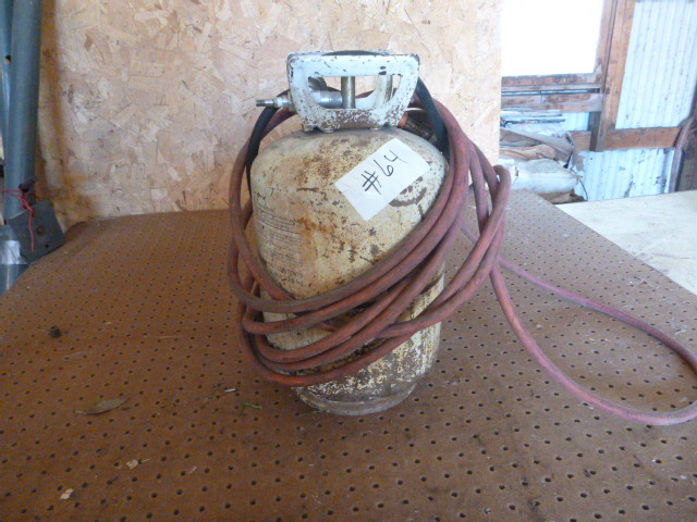 lot 64 image: Portable Air Tank
