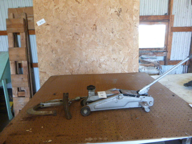 lot 70 image: Floor Jack and Bead Breaker Tool
