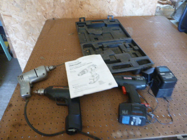 lot 78 image: Drill Set
