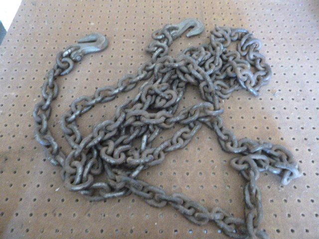 lot 85 image: Log Chain