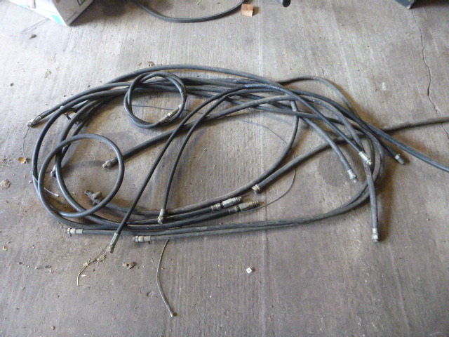 lot 107 image: Assorted Hydraulic Hoses