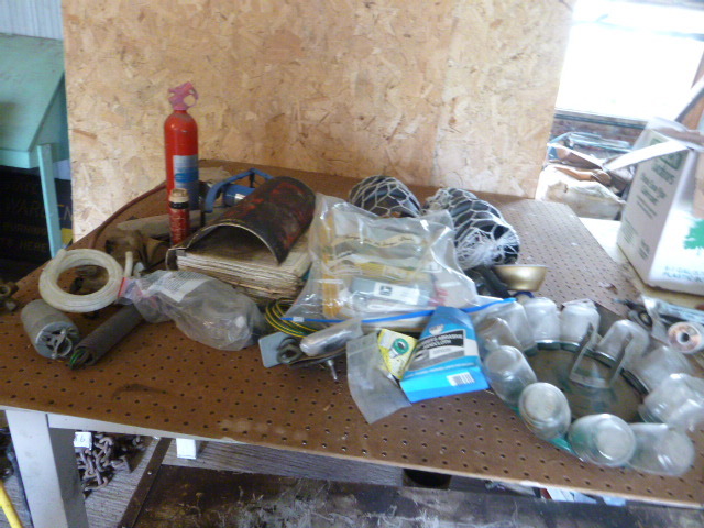 lot 109 image: Miscellaneous Garage Items