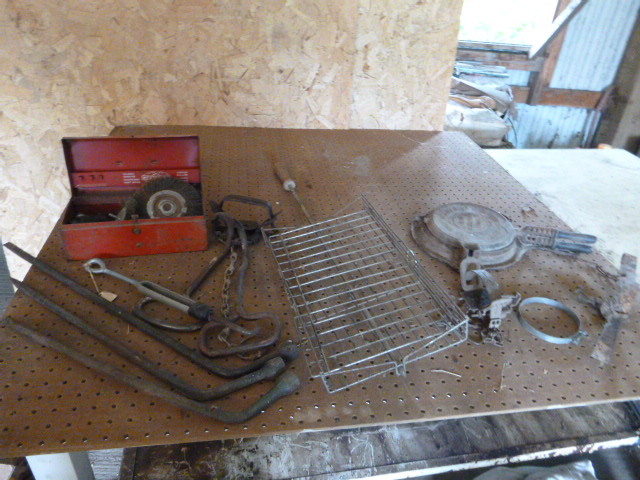 lot 122 image: Miscellaneous Items