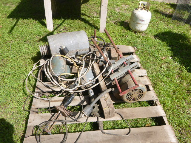 lot 131 image: Pallet of Electric Motors