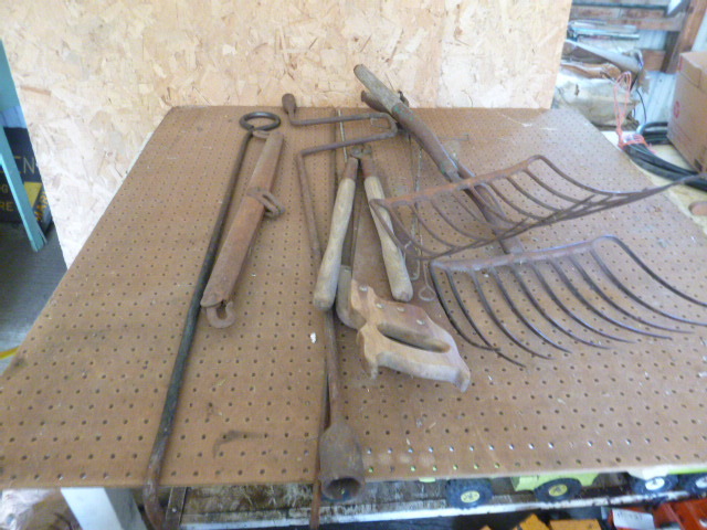 lot 137 image: Miscellaneous Tools