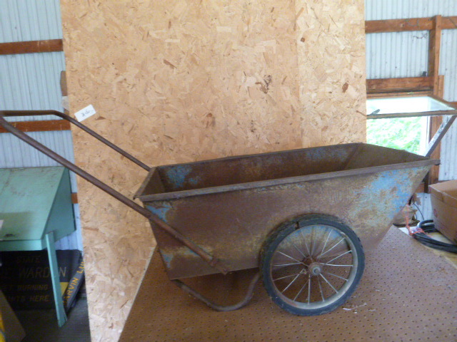 lot 138 image: 2 Wheel Garden Cart