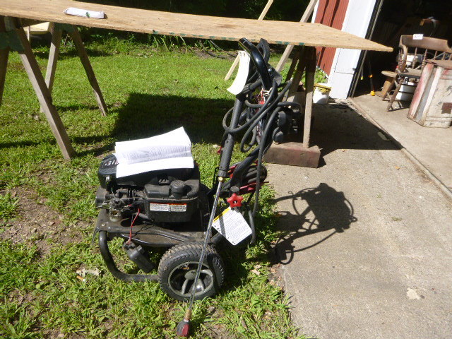 lot 143 image: Craftsman Pressure Washer