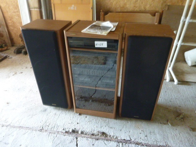 lot 155 image: Technics Stereo with Cabinet and Speakers