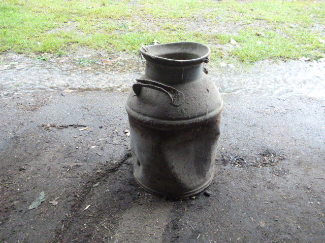 lot 173 image: Vintage Milk Can
