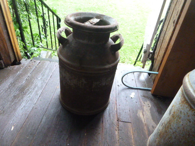 lot 183 image: Vintage Milk Can