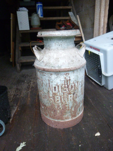 lot 185 image: Vintage Milk Can