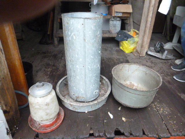 lot 190 image: Chicken Feeders