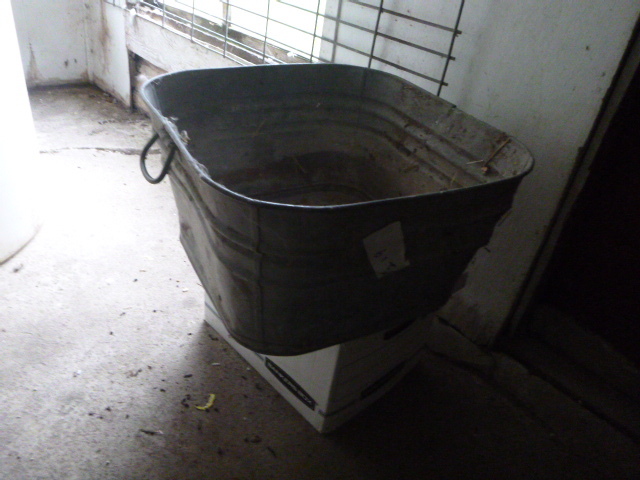 lot 219 image: Vintage Wash Tub