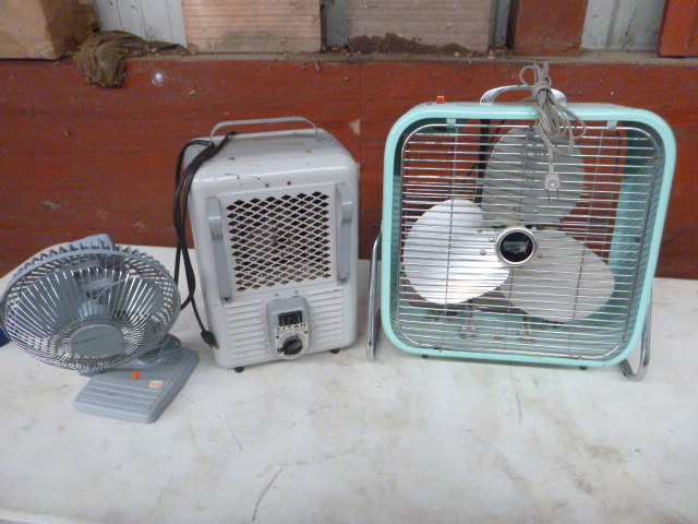 lot 245 image: 2 Fans and a Heater