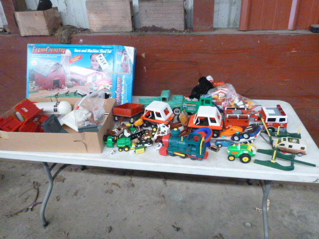 lot 258 image: Miscellaneous Toys