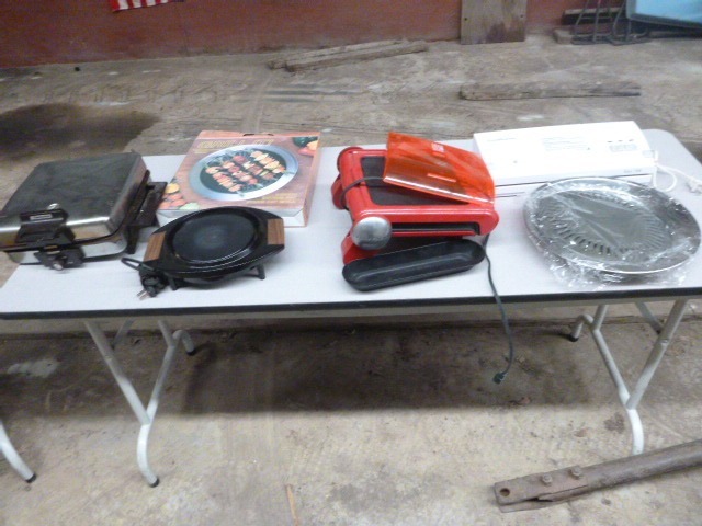 lot 276 image: Small Kitchen Appliances