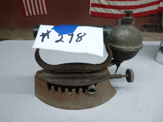 lot 278 image: Antique Gas Iron
