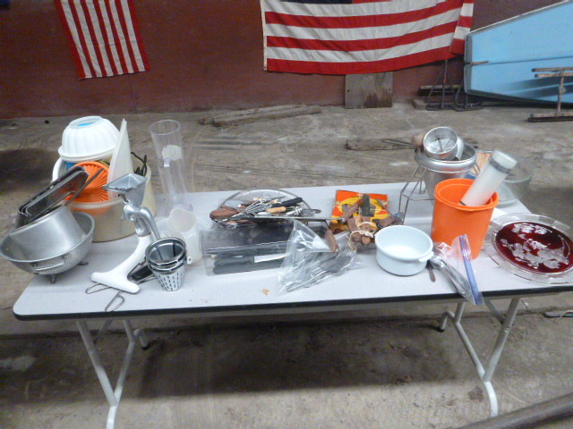 lot 284 image: Miscellaneous Kitchenware