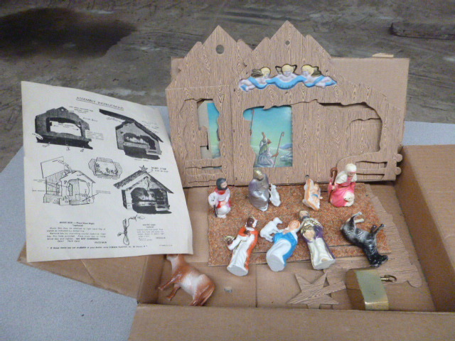 lot 285 image: Nativity Set