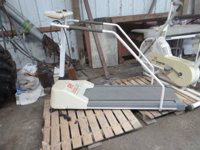 lot 326 image: Lifestrider 3325 Tread Mill