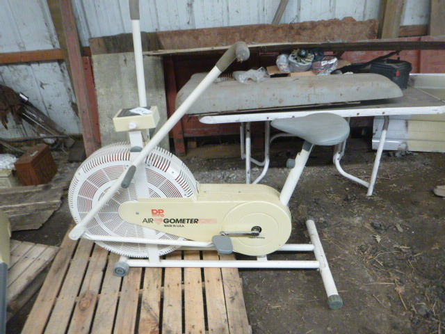 lot 327 image: Air Geometer Exercise Machine