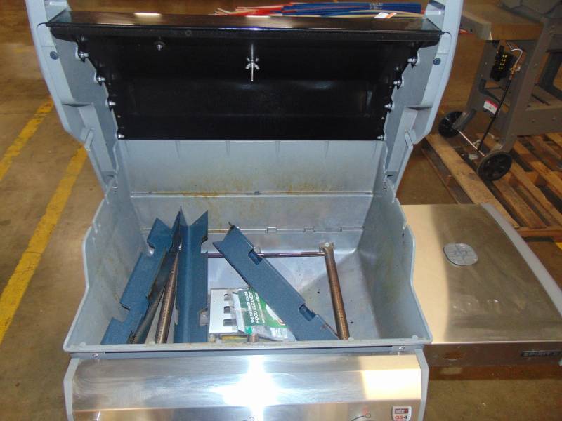 lot 503 image: Weber Spirit II E-210 2-Burner Propane Gas Grill in Black 44010001