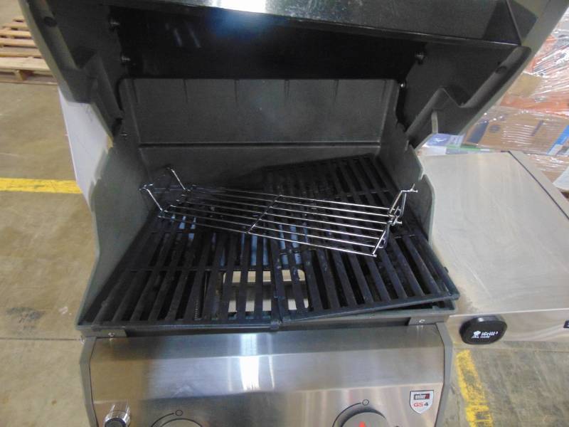 lot 504 image: Weber Spirit II E-310 3-Burner Natural Gas Grill in Black 49010001