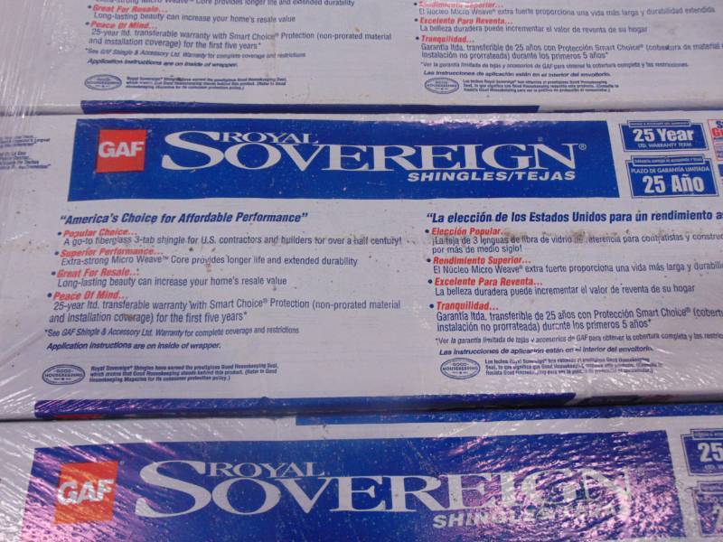 lot 544 image: GAF Royal Sovereign Weathered Gray StainGuard 3-Tab Shingles 0202880 (33.3 sq. ft. Per Bundle) - Pallet of 40