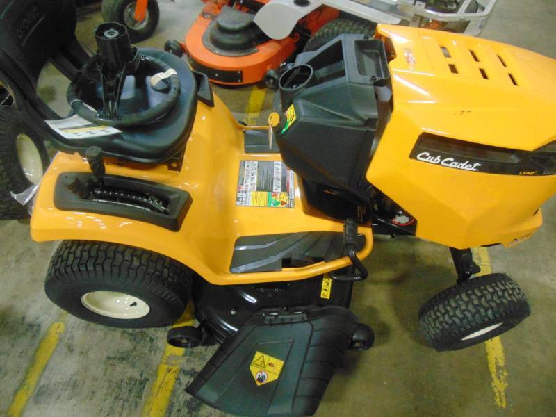 lot 236 image: Cub Cadet LT42 Riding Lawn Mower - Does Not Start, No Battery