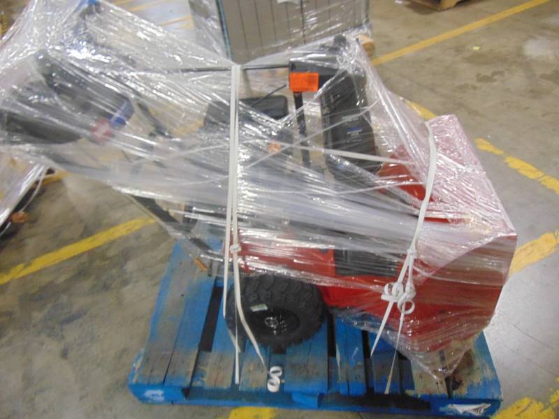 lot 561 image: Toro Power Max 824 OE 24 in. Two-Stage Electric Start Gas Snow Blower 37793