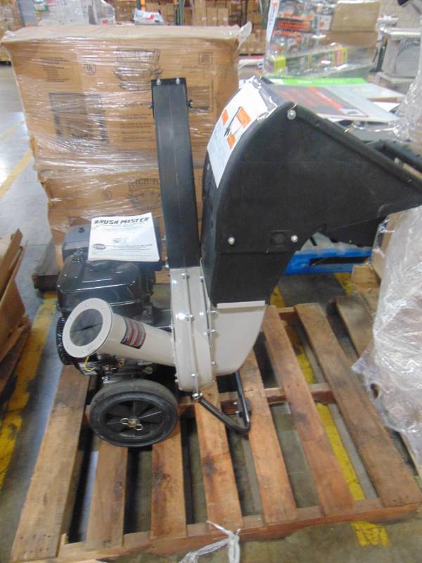 lot 579 image: Brush Master 445cc, 5 in. x 3.5 in. Dia feed, unique and versatile 3-in-1 discharge, 120 V Electric Start Pro-Duty, Self Feed CH11M18