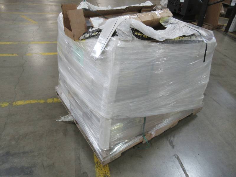 lot 21 image: Pallet of HD Plumb 4PC Shelf Bracket Kits. Each Kit Includes 4 Steel Shelf BracketsLevels and Hardware.