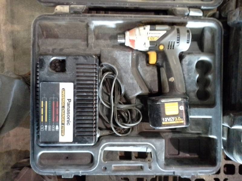 Panasonic 12VDC Impact Driver EY6506, Battery, Charger, Case