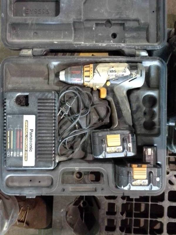 Panasonic 15.6VDC Drill and Driver EY6432, 2-Batteries, Charger, Case