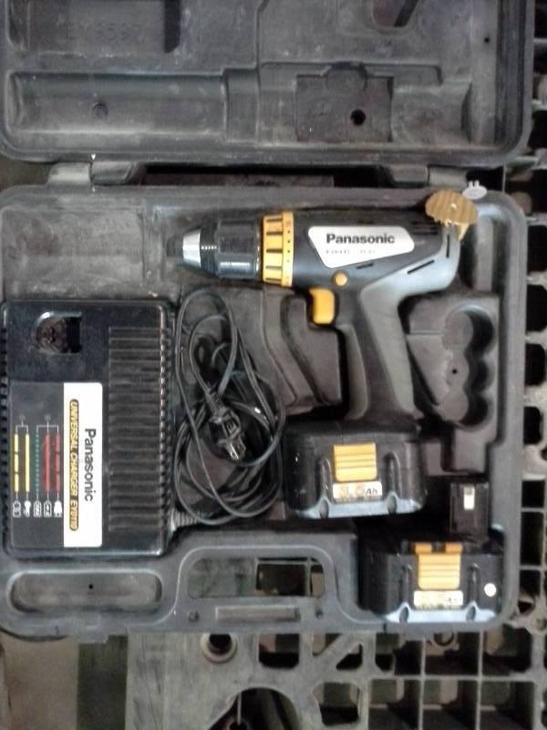 Panasonic 15.6VDC Drill and Driver EY6432, 2-Batteries, Charger, Case
