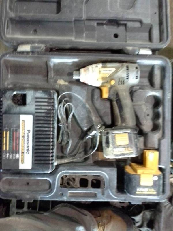 Panasonic 12VDC Impact Driver EY6506, 2-Battery, Charger, Case