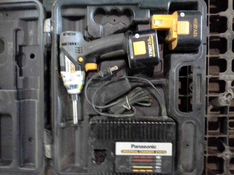 Panasonic 12VDC Impact Driver EY6506, 2-Battery, Charger, Case