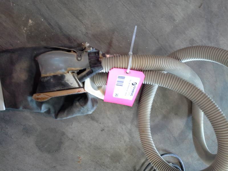 Sioux Pneumatic Orbital Sander with Dust Collection