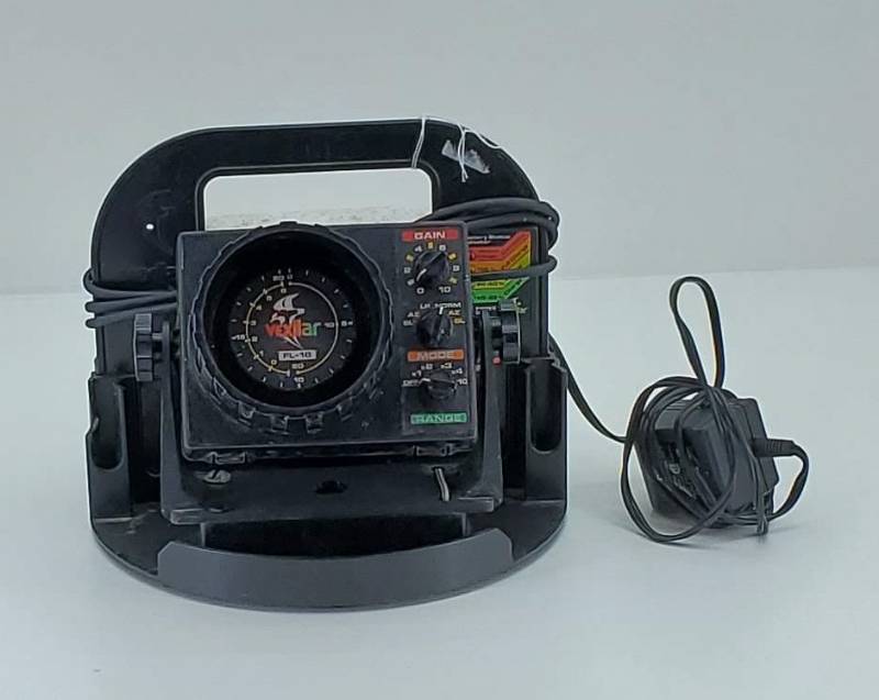 lot 5 image: Vexliar FL-18 Fish Locator