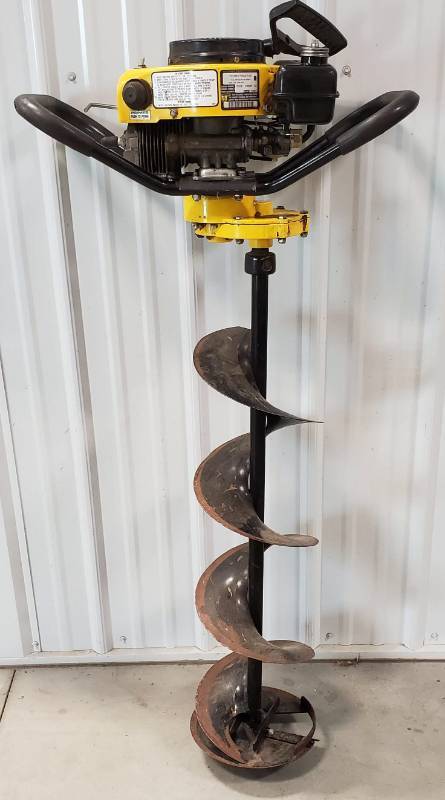 lot 7 image: Jiffy Model 31 10 Ice Auger SEE VIDEO