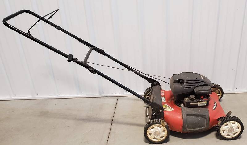 lot 8 image: Poulan Push Mower