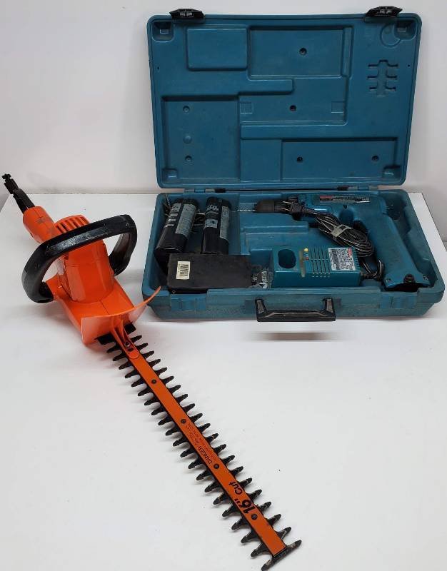 lot 49 image: Makita Screw Gun and Black and Decker Hedge Trimmer