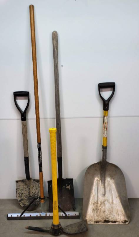 lot 88 image: ShovelsPickAxSqueegy