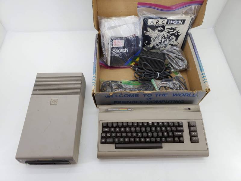 lot 12 image: Vintage Commodore 64