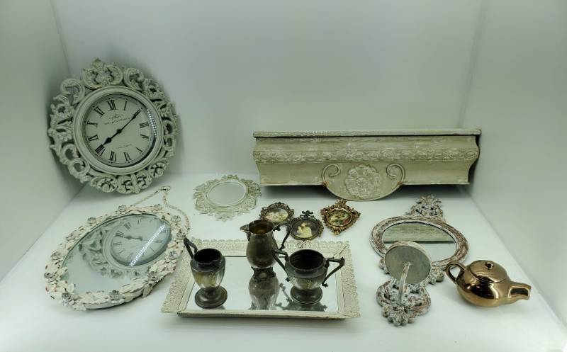 lot 16 image: Home Dcor- MirrorShelf